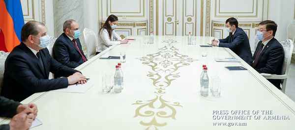 Встреча премьер-министра Никола Пашиняна и ЧП послом Казахстана Тимура Уразаева (14 января 2021). Еревaн Встреча премьер-министра Никола Пашиняна и ЧП послом Казахстана Тимура Уразаева (14 января 2021). Еревaн - Sputnik Արմենիա