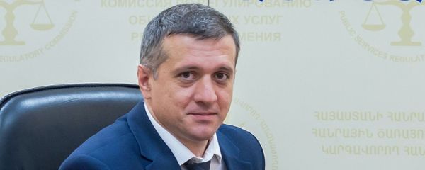 Начальник управления по тарифной политике в КРОУ Армении Ашот Улиханян Начальник управления по тарифной политике в КРОУ Армении Ашот Улиханян - Sputnik Արմենիա