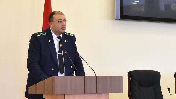 Генпрокурор Карабаха Мгер Агаджанян выступает с речью в Национальном Собрании Карабаха (9 июня 2020). Степанакерт Генпрокурор Карабаха Мгер Агаджанян выступает с речью в Национальном Собрании Карабаха (9 июня 2020). Степанакерт - Sputnik Армения