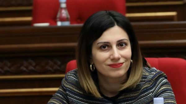 Заместитель министра здравоохранения Армении Анаит Аванесян Заместитель министра здравоохранения Армении Анаит Аванесян - Sputnik Армения