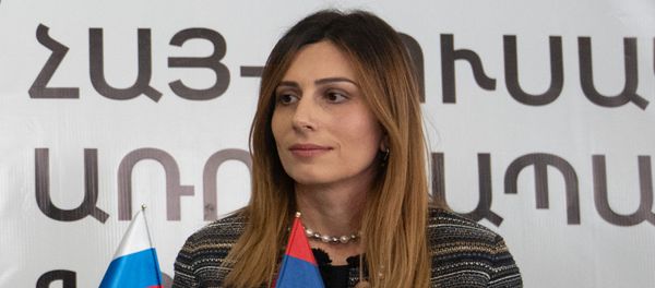 Заместитель министра здравоохранения Армении Анаит Аванесян на армяно-российском форуме по здравоохранению (21 октября 2019). Еревaн Заместитель министра здравоохранения Армении Анаит Аванесян на армяно-российском форуме по здравоохранению (21 октября 2019). Еревaн - Sputnik Армения