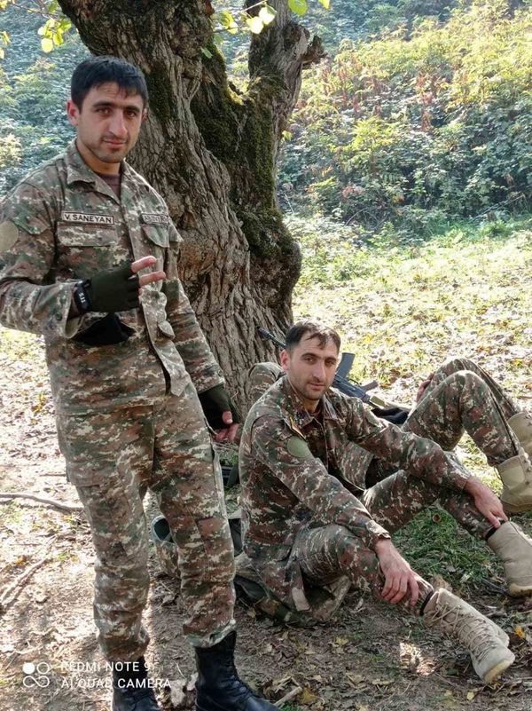 «Ռումբն ընկավ, թևերս հետ թռան...». Վարոյի տեսած իրական պատերազմն ու թևավոր երջանկությունը - Sputnik Արմենիա
