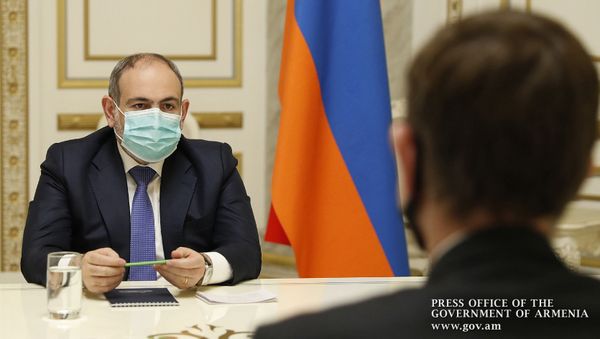 Премьер-министр Никол Пашинян принял Чрезвычайного и Полномочного Посла Нидерландов в Армении Николаса Шмермерса (19 января 2021). Еревaн - Sputnik Արմենիա