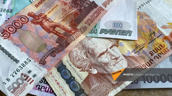 Российские рубли и армянские драмы - Sputnik Армения