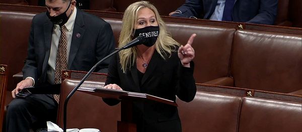 Конгрессмен США Марджори Тейлор Грин выступает во время дебатов в Палате представителей (13 января 2021). Вашингтон - Sputnik Армения