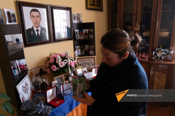 Без кормильца, но со своим солнцем: братья Геворкян погибли, защищая друг друга и Родину - Sputnik Армения