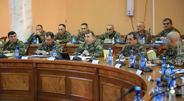 Делегация Генштаба ВС России прибыла в Армению Делегация Генштаба ВС России прибыла в Армению - Sputnik Армения