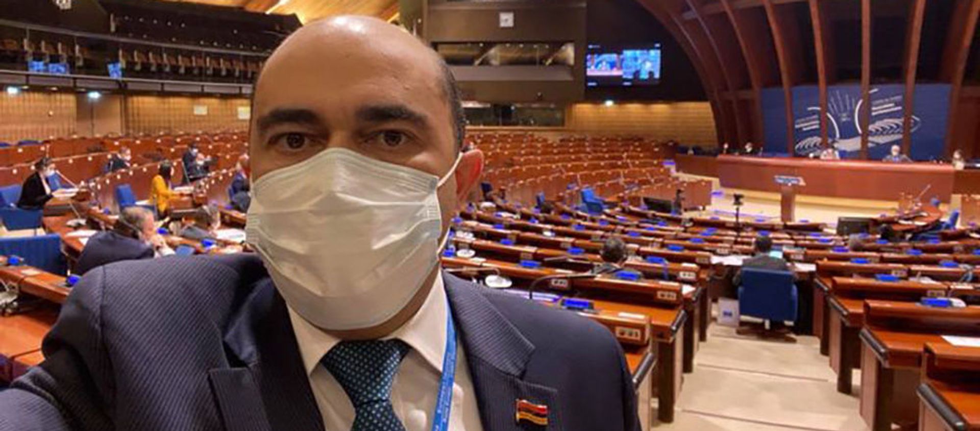 Эдмон Марукян после пленарного заседания Парламентской ассамблеи Совета Европы (25 января 2021). Марсель Эдмон Марукян после пленарного заседания Парламентской ассамблеи Совета Европы (25 января 2021). Марсель - Sputnik Արմենիա, 1920, 19.04.2021