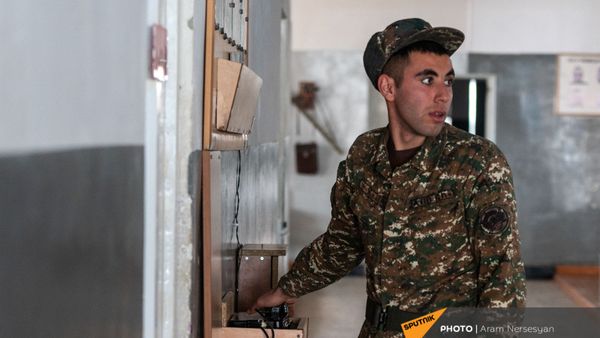 Будни артиллерийского полка, защищающего Карвачар в дни войны (17 декабря 2020). Варденис - Sputnik Армения