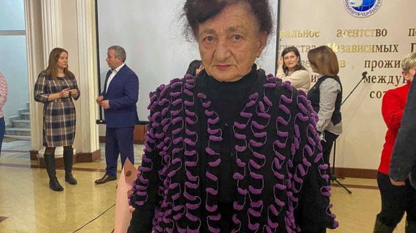 Житель блокадного Ленинграда Мхитарян Генриетта Арташесовна на телеконференции, посвященной 77 годовщине полного освобождения Ленинграда от фашистской блокады (28 января 2021). Гюмри - Sputnik Армения