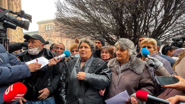 Ситуация у здания Правительства на площади Республики во время акции протеста (29 января 2021). Еревaн Ситуация у здания Правительства на площади Республики во время акции протеста (29 января 2021). Еревaн - Sputnik Армения