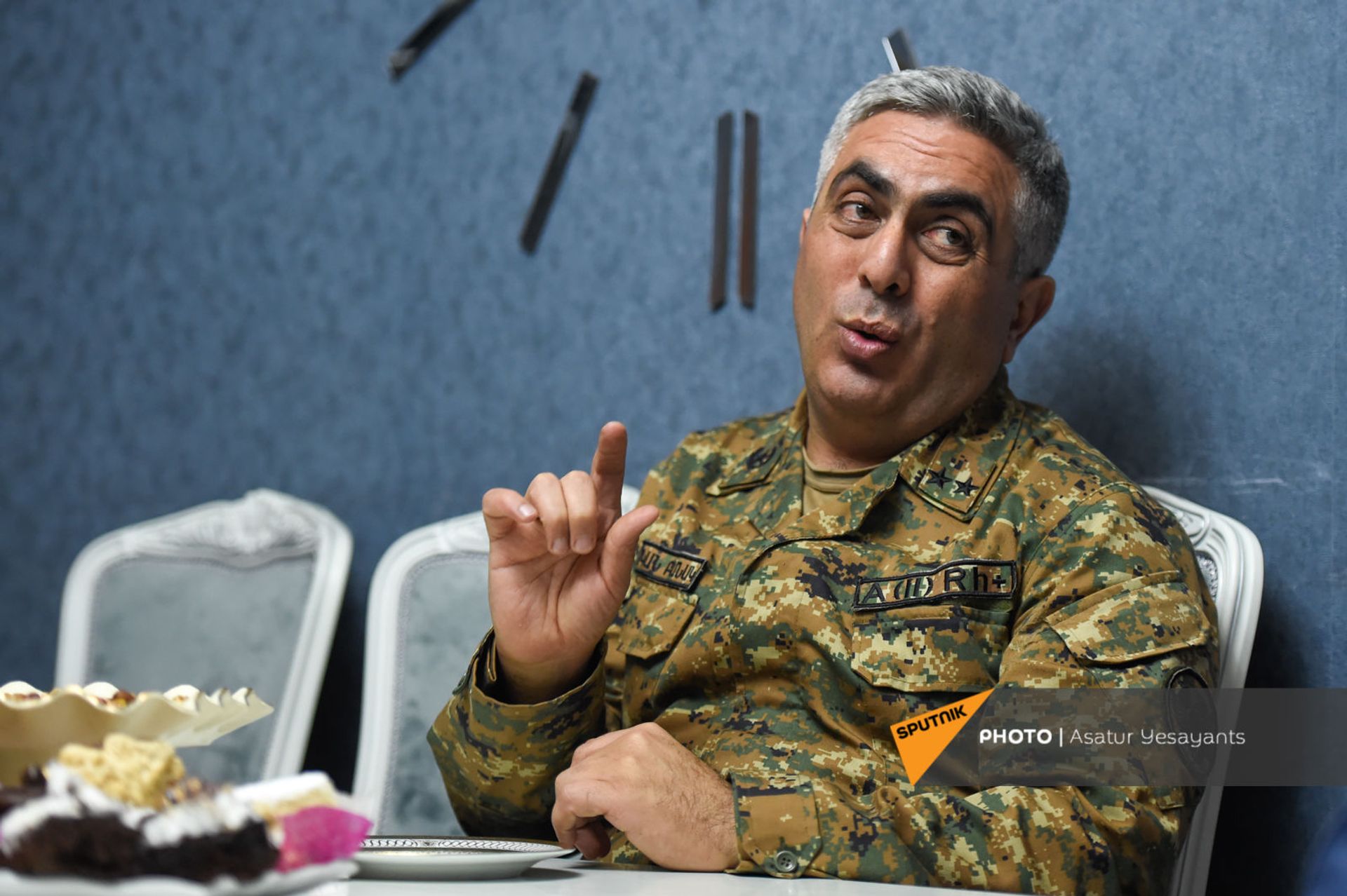 «Օրորոցային վրեժ». ո՞րն է հիմա Արծրուն Հովհաննիսյանի և իր ընտանիքի հաղթանակի բանաձևը «Օրորոցային վրեժ». ո՞րն է հիմա Արծրուն Հովհաննիսյանի և իր ընտանիքի հաղթանակի բանաձևը - Sputnik Արմենիա, 1920, 02.02.2021