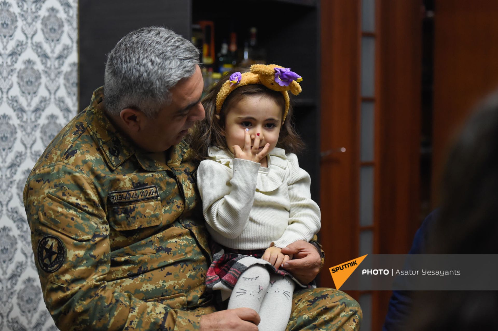 «Օրորոցային վրեժ». ո՞րն է հիմա Արծրուն Հովհաննիսյանի և իր ընտանիքի հաղթանակի բանաձևը «Օրորոցային վրեժ». ո՞րն է հիմա Արծրուն Հովհաննիսյանի և իր ընտանիքի հաղթանակի բանաձևը - Sputnik Արմենիա, 1920, 02.02.2021