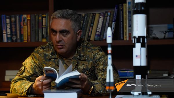 Арцрун Ованнисян беседует с корреспондентами Sputnik Армения - Sputnik Армения