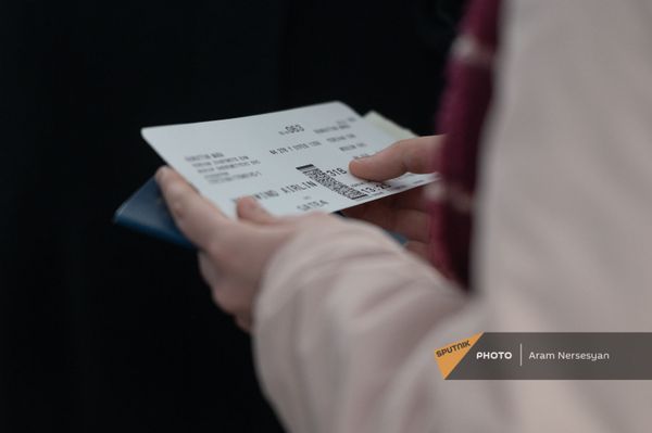 Пассажиры рейса Ереван-Москва в зале вылета аэропорта Звартноц (1 февраля 2021). Еревaн Пассажиры рейса Ереван-Москва в зале вылета аэропорта Звартноц (1 февраля 2021). Еревaн - Sputnik Армения