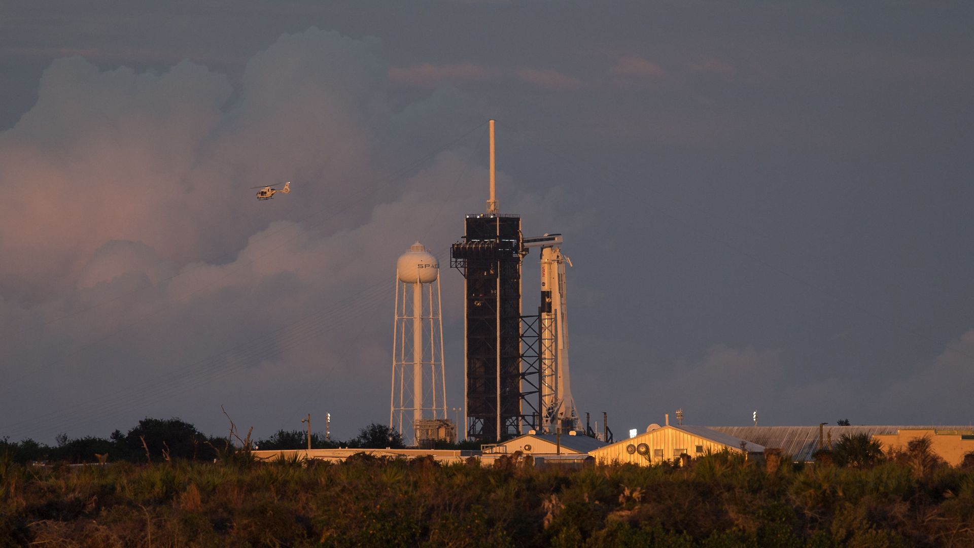 Старт Falcon 9 с кораблем Crew Dragon  - Sputnik Армения, 1920, 11.12.2022