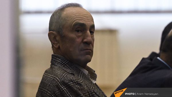 Роберт Кочарян в зале Шенгавитского суда (2 февраля 2021). Еревaн - Sputnik Армения