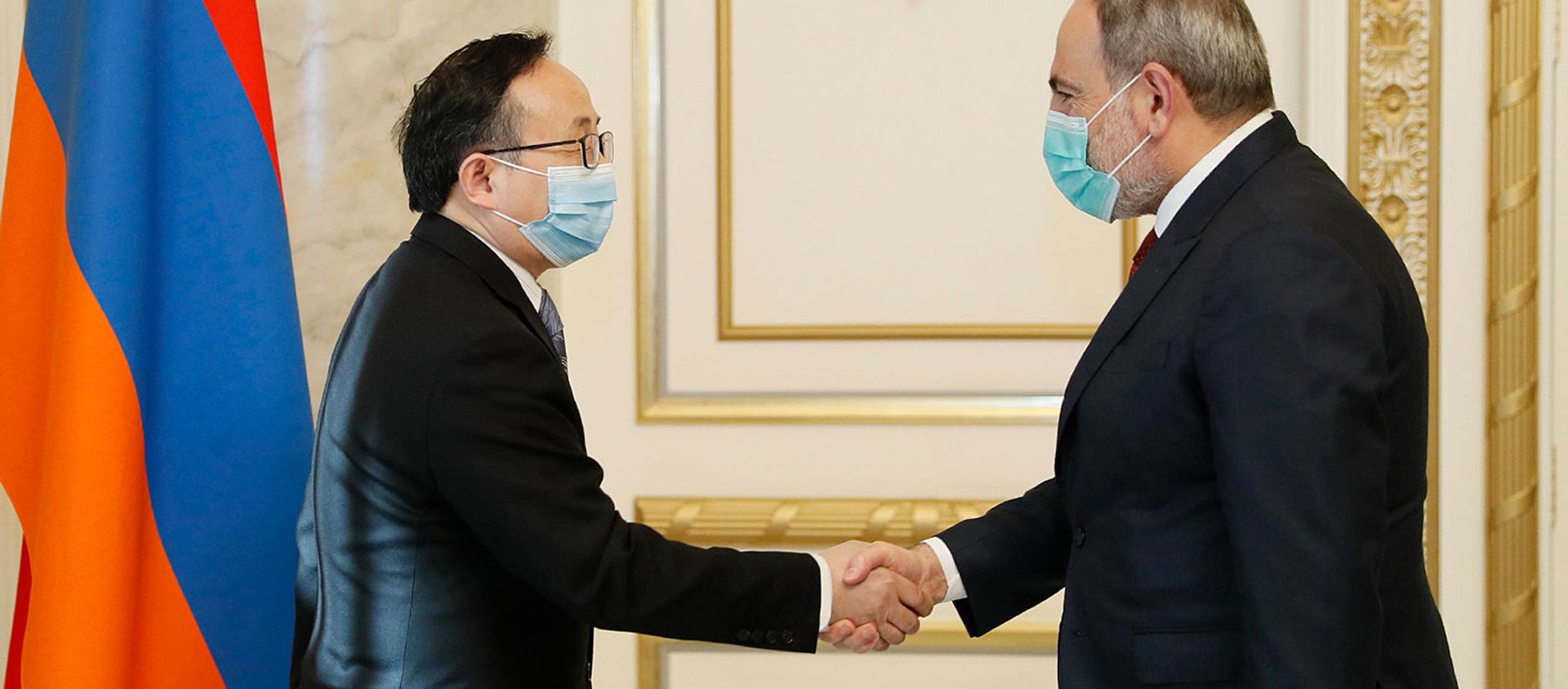 Премьер-министр Никол Пашинян встретился с ЧП послом Китая Фаном Юнем (9 февраля 2021). Еревaн - Sputnik Արմենիա, 1920, 09.02.2021