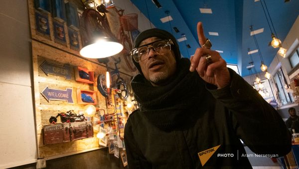 Египтянин Шеф Амин в еревaнском The Egyptians Cafe - Sputnik Армения