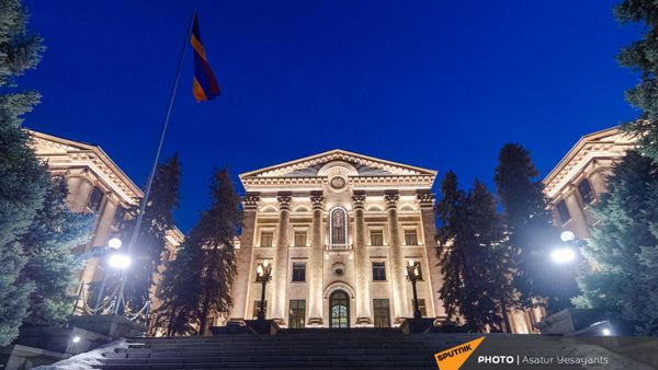 Здание Национального Собрания Армении Здание Национального Собрания Армении - Sputnik Армения