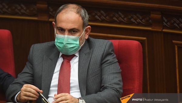 Премьер-министр Никол Пашинян на заседании в Парламенте (10 февраля 2021). Еревaн - Sputnik Արմենիա