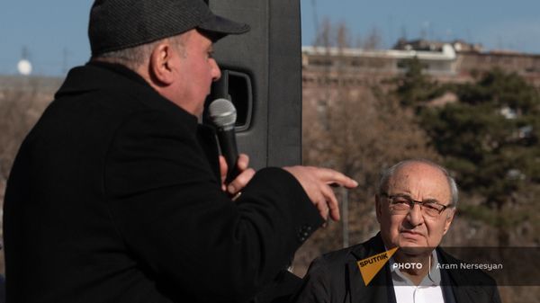 Հրանտ Բագրատյանը հանրահավաքին - Sputnik Արմենիա