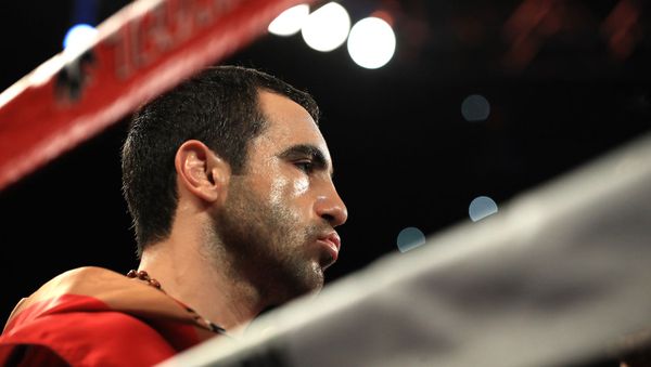 Азат Ованнисян перед боем с Серхио Фриасом за титул чемпиона WBC Continental Americas в супертяжелом весе (23 сентября 2017). Инглвуд - Sputnik Армения