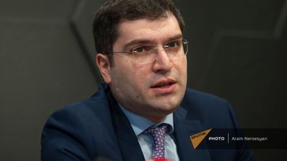 Директор Центра детской онкологии и гематологии Геворг Тамамян во время пресс-конференции (15 февраля 2021). Еревaн