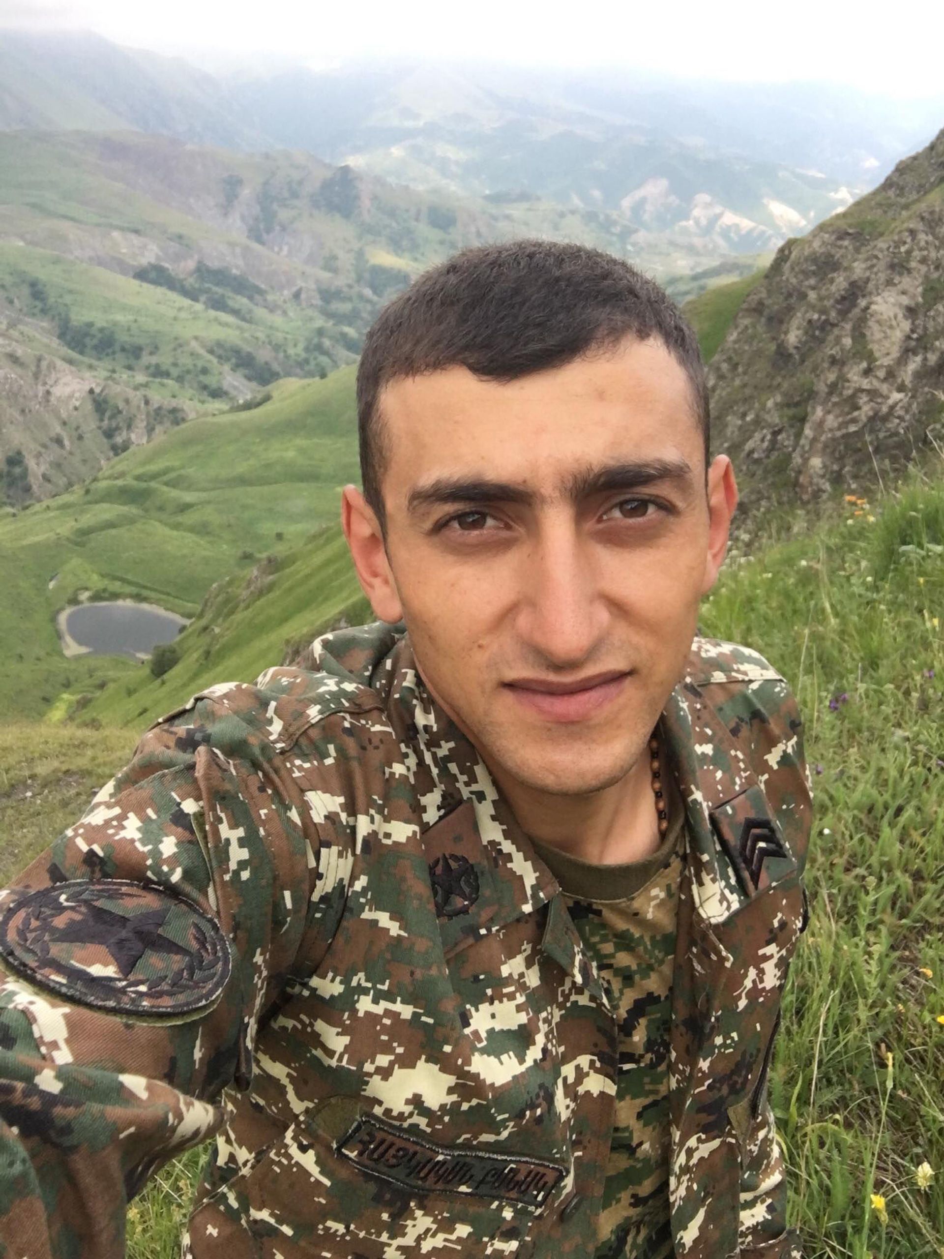 Она сказала ему да прямо в больнице: история войны, любви и свадьбы армянского солдата - Sputnik Армения, 1920, 25.02.2021