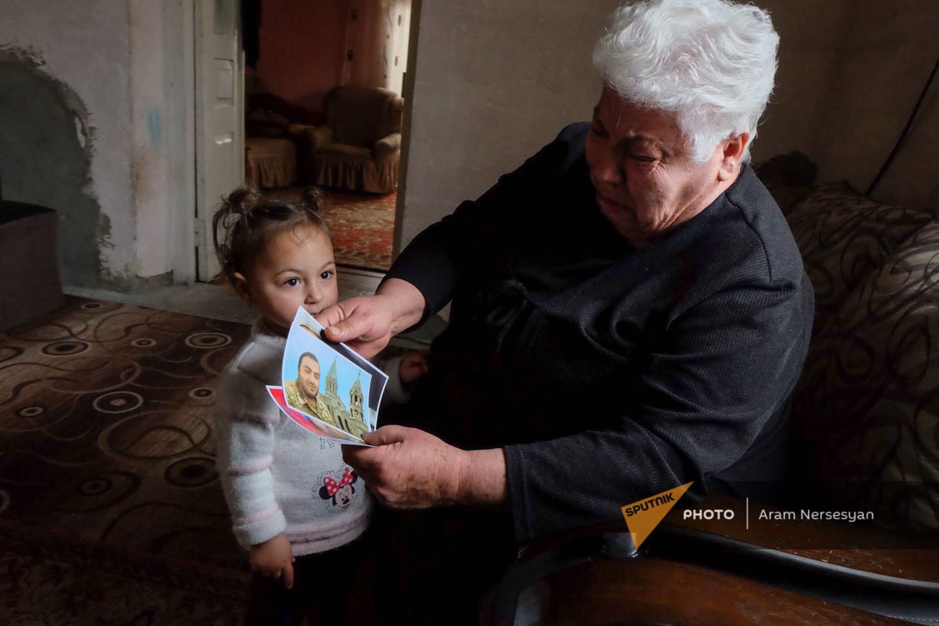 «Մամ, հյուրեր ունենք, կզանգեմ». մայրը չհասկացավ, որ հյուրը թշնամին է, կզանգի, եթե ողջ մնա - Sputnik Արմենիա, 1920, 21.02.2021