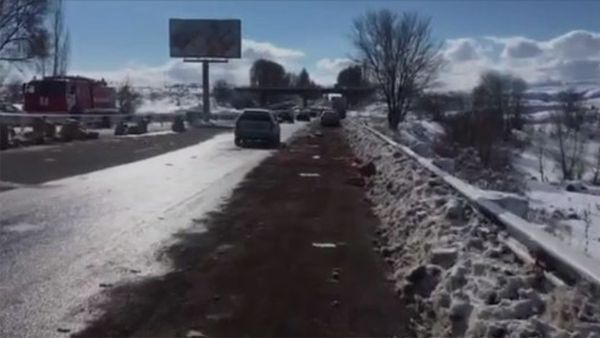 Երևան-Սևան-Իջևան ավտոճանապարհի 49-րդ կիլոմետրի վրա տեղի է ունեցել կցորդիչով տրանսպորտային միջոցի վթար - Sputnik Армения