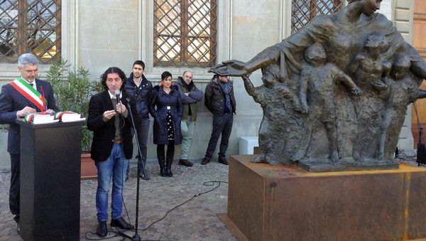 В итальянской Тоскане выставлен на показ мемориал Армянская мать Вигена Аветиса - Sputnik Արմենիա