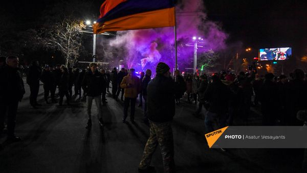 Оппозиционное Движение по спасению родины организовало шествие в столице (22 февраля 2021). Еревaн - Sputnik Արմենիա