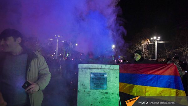 Оппозиционное Движение по спасению родины организовало шествие в столице (22 февраля 2021). Еревaн - Sputnik Արմենիա