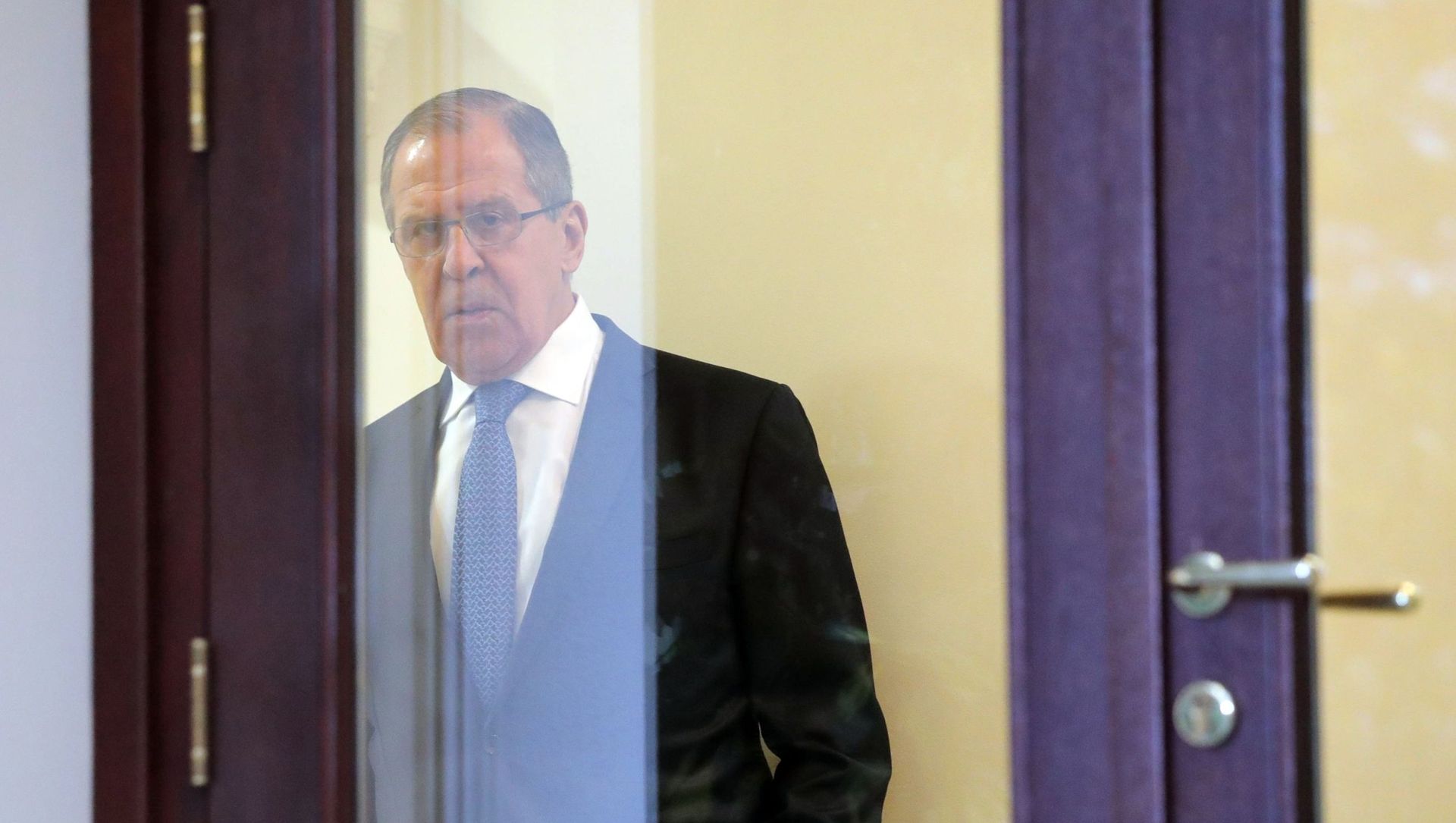 Министр иностранных дел РФ Сергей Лавров перед началом встречи президентов России, Ирана и Турции (22 ноября 2017). Сочи Министр иностранных дел РФ Сергей Лавров перед началом встречи президентов России, Ирана и Турции (22 ноября 2017). Сочи - Sputnik Արմենիա, 1920, 13.05.2021