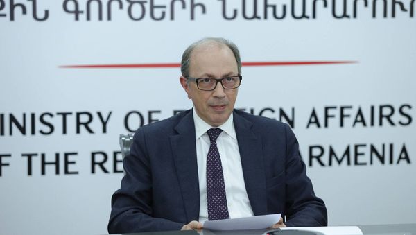 Ара Айвазян принял участие в онлайн-встрече министров иностранных дел на тему «Альянс за универсальность» под председательством Германии и Франции (24 февраля 2021). Еревaн - Sputnik Армения