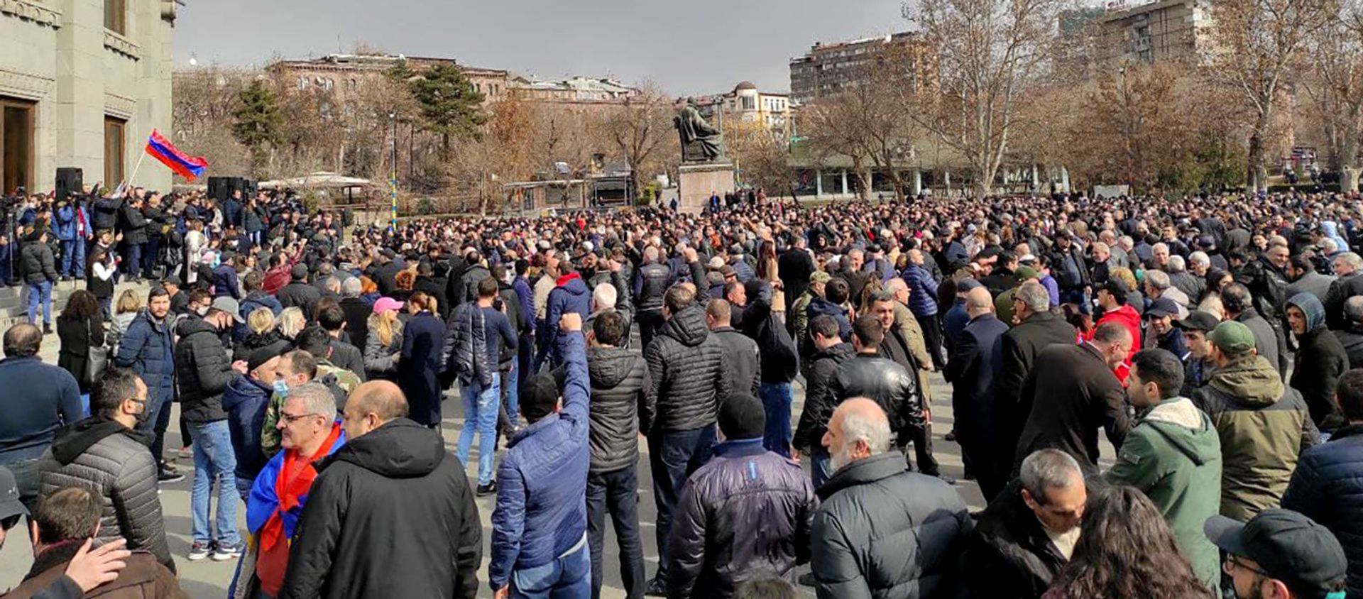 Участники митинга на площади Свободы (25 февраля 2021). Еревaн - Sputnik Արմենիա, 1920, 25.02.2021