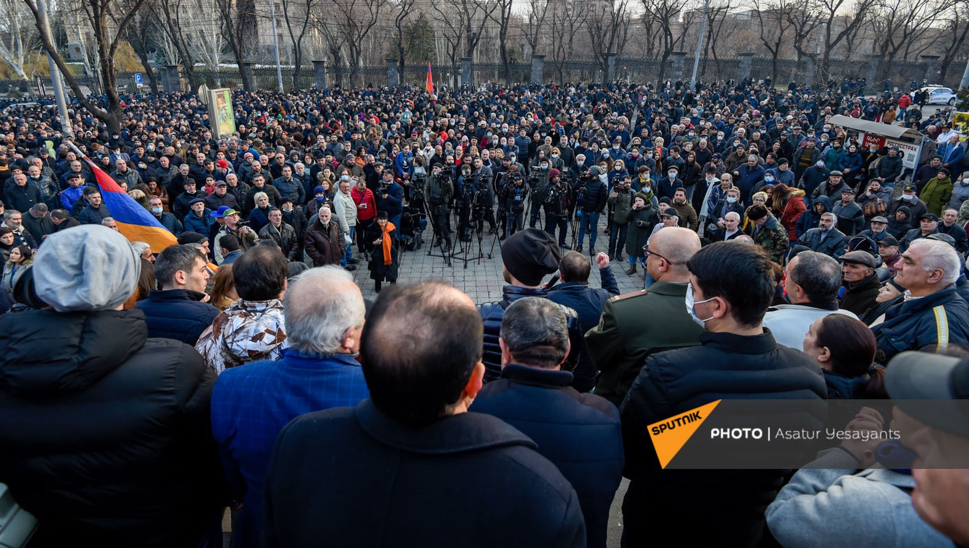 Митинг оппозиции на проспекте Баграмяна у здания Национального собрания Армении (25 февраля 2021). Еревaн Митинг оппозиции на проспекте Баграмяна у здания Национального собрания Армении (25 февраля 2021). Еревaн - Sputnik Արմենիա, 1920, 25.02.2021