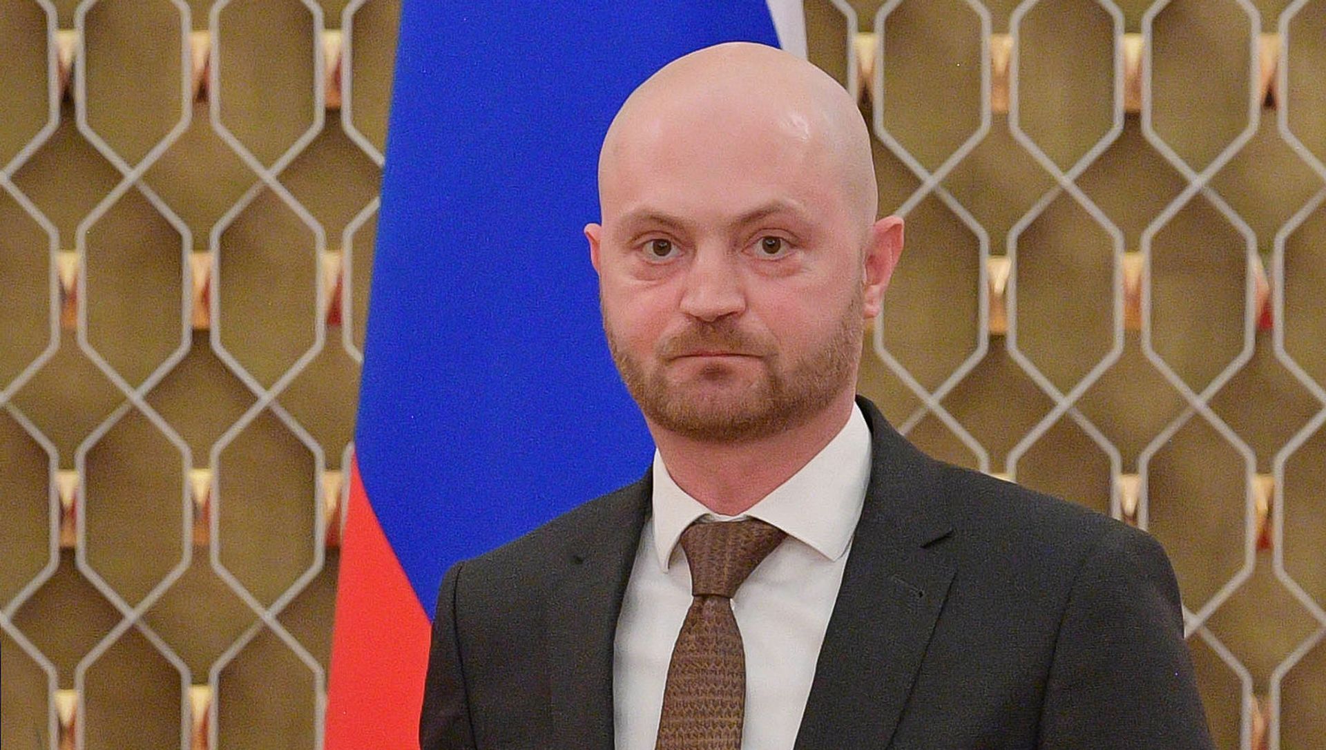Спецкор отдела внутренней политики Комсомольской правды Александр Коц на церемонии награждения лауреатов премий правительства РФ за 2020 год в области СМИ (13 января 2021). Москвa Спецкор отдела внутренней политики Комсомольской правды Александр Коц на церемонии награждения лауреатов премий правительства РФ за 2020 год в области СМИ (13 января 2021). Москвa - Sputnik Армения, 1920, 26.02.2021