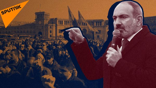 Как заявление Пашиняна об Искандерах раскололо Армению. Что говорят в России - Sputnik Армения