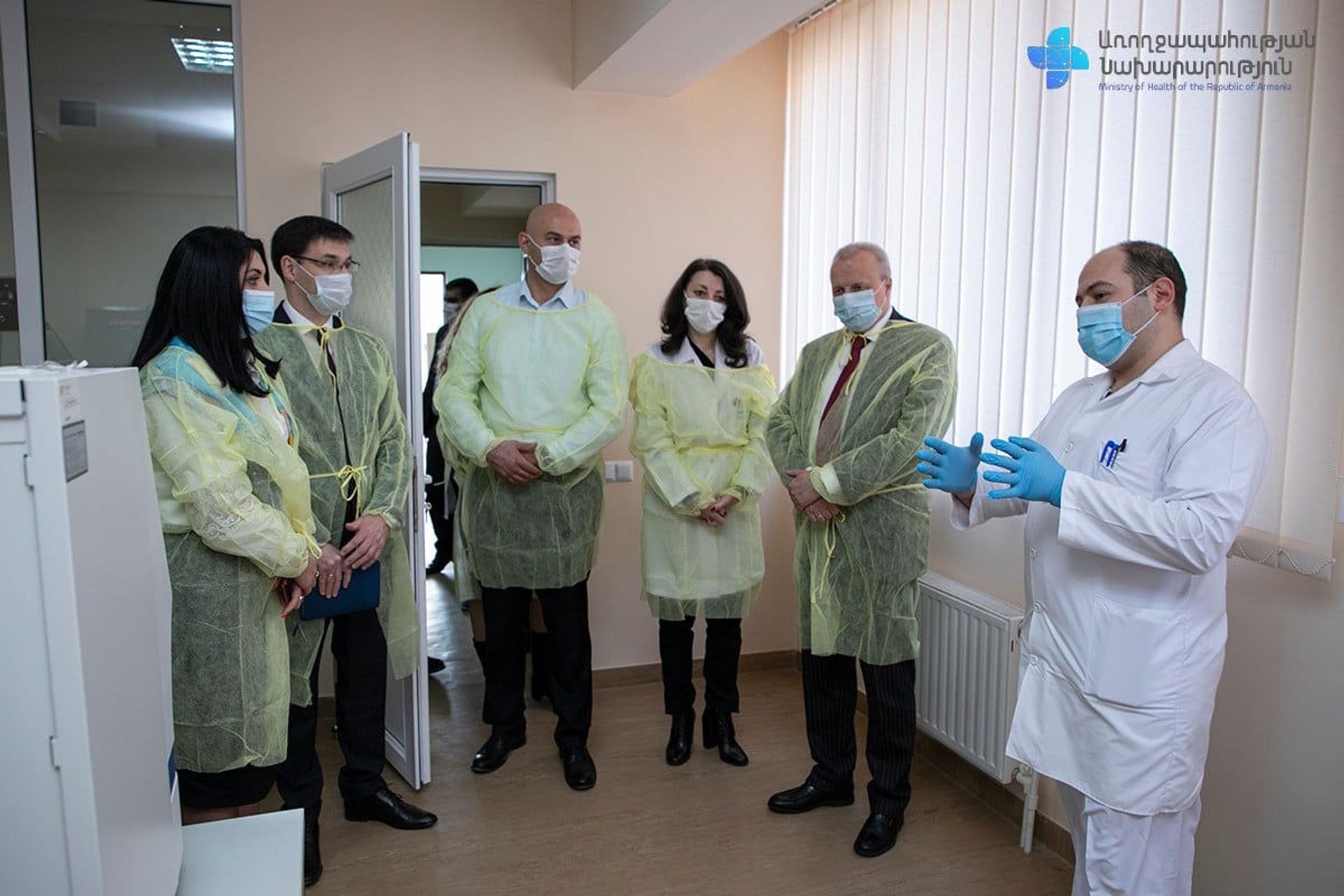 ՀՀ առողջապահության փոխնախարարը հանդիպել է Ռուսաստանի դեսպանին. քննարկել են նոր ծրագրերը ՀՀ առողջապահության փոխնախարարը հանդիպել է Ռուսաստանի դեսպանին. քննարկել են նոր ծրագրերը - Sputnik Արմենիա, 1920, 26.02.2021