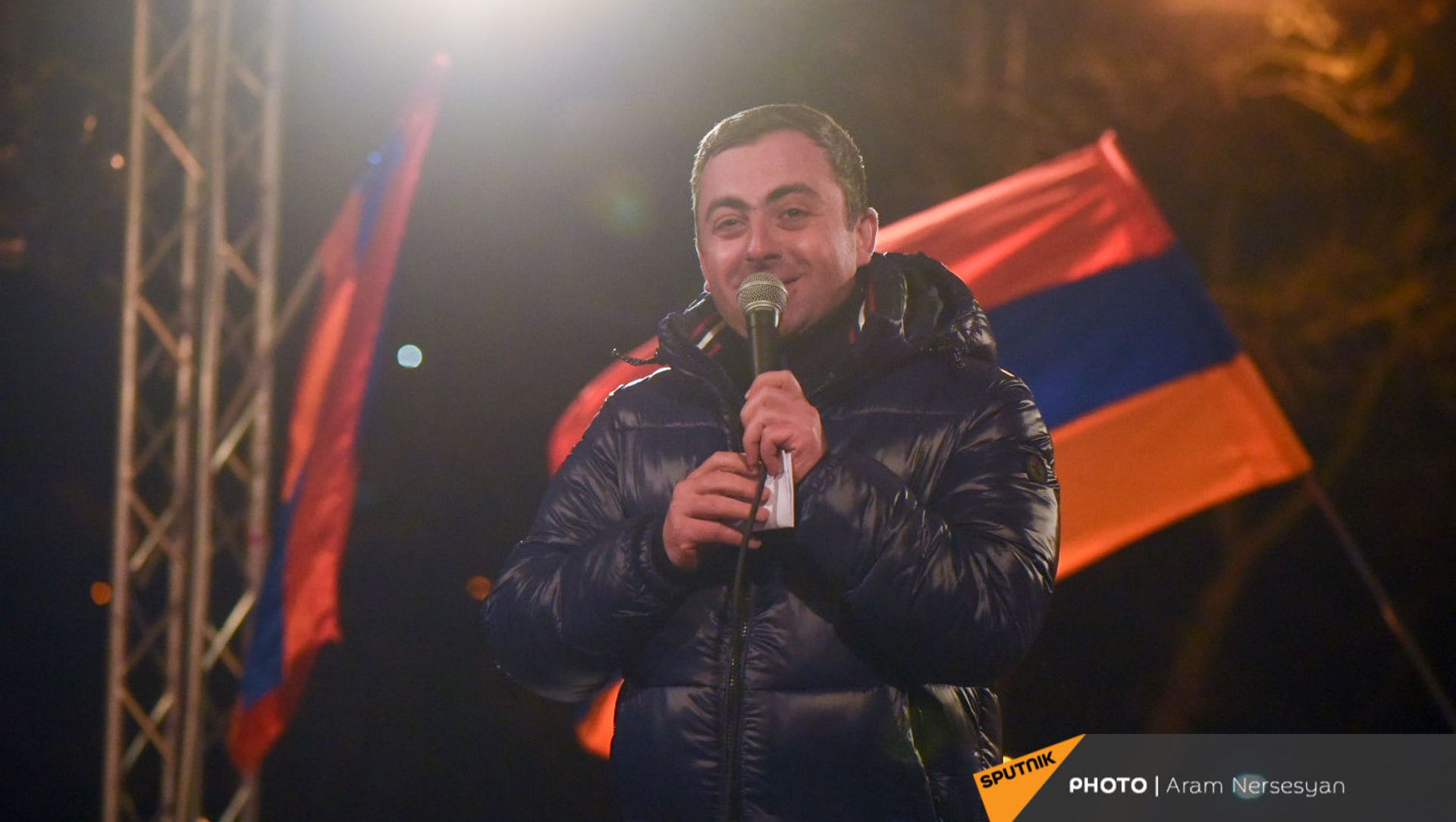 Речь Ишхана Сагателяна во время митинга оппозиции на проспекте Баграмяна (1 марта 2021). Еревaн Речь Ишхана Сагателяна во время митинга оппозиции на проспекте Баграмяна (1 марта 2021). Еревaн - Sputnik Արմենիա, 1920, 01.03.2021