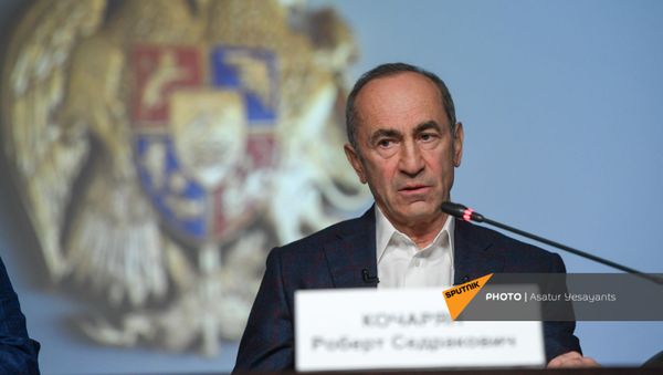 Пресс-конференция второго президента Армении Роберта Кочаряна для российских журналистов (4 марта 2021). Еревaн - Sputnik Армения