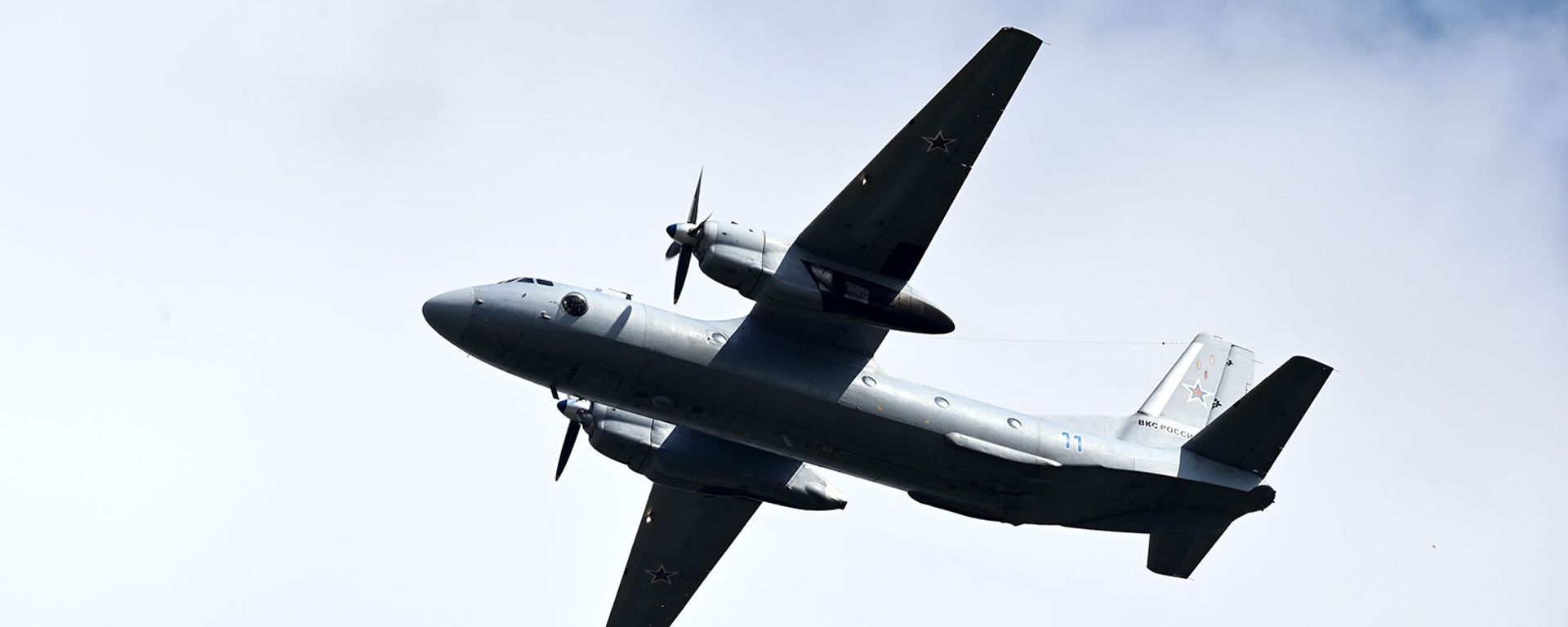Военно-транспортный самолет Ан-26 на репетиции воздушного парада Победы (7 мая 2020). Ростов-на-Дону Военно-транспортный самолет Ан-26 на репетиции воздушного парада Победы (7 мая 2020). Ростов-на-Дону - Sputnik Армения, 1920, 04.07.2021