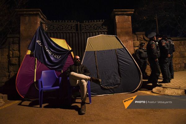Митинг оппозиции (9 марта 2021). Еревaн - Sputnik Армения
