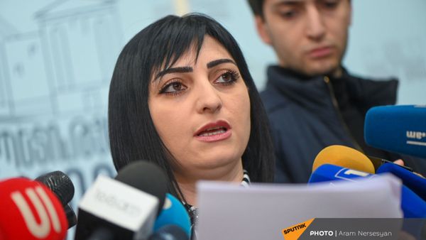 Депутат парламента Армении Тагуи Товмасян отвечает на вопросы журналистов (16 марта 2021). Еревaн - Sputnik Армения