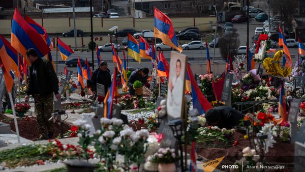 Военный пантеон Ераблур - Sputnik Армения