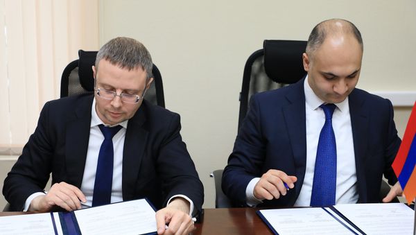 Председатель ГКЗЭК Гегам Горгян на встрече с главой Федеральной антимонопольной службы России Максимом Шаскольским (22 марта 2021). Москва - Sputnik Արմենիա