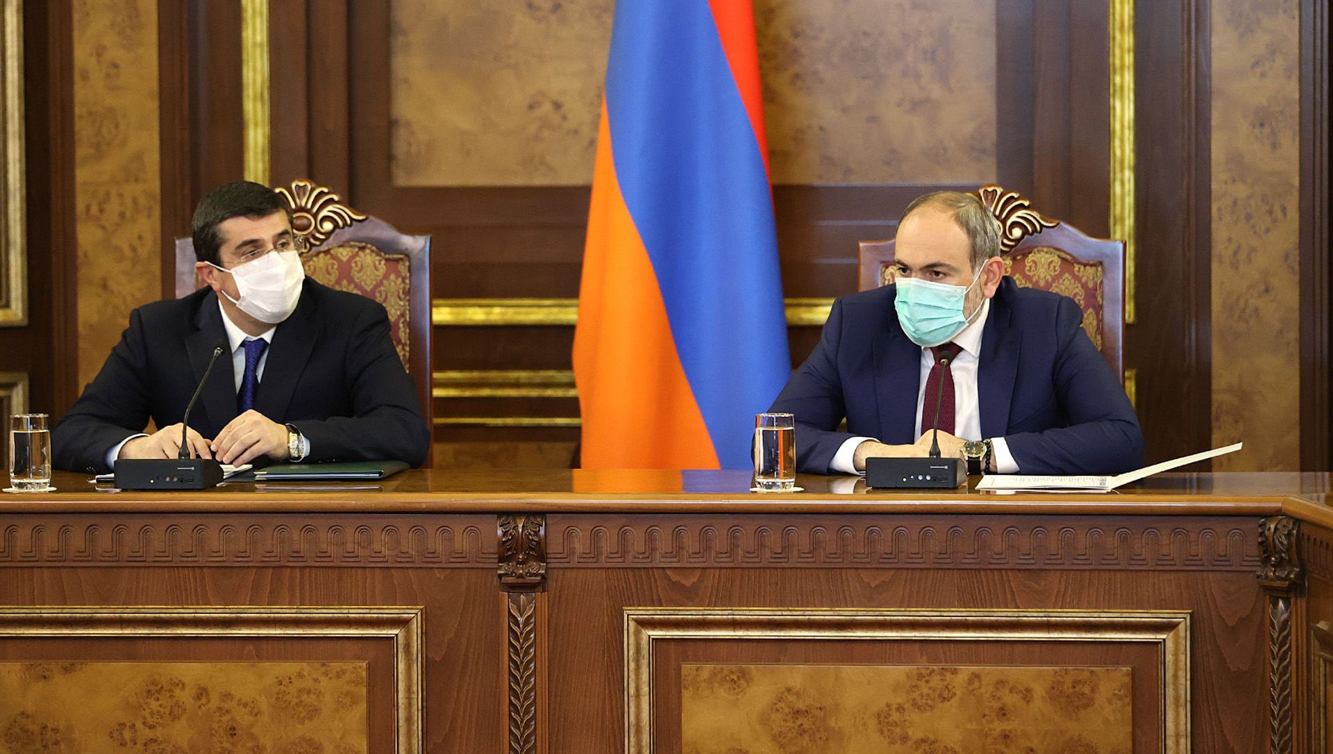 Консультации под председательством премьер-министра Никола Пашиняна и президента НКР Араика Арутюняна прошли с участием руководителей ответственных ведомств правительства РА (25 марта 2021). Еревaн Консультации под председательством премьер-министра Никола Пашиняна и президента НКР Араика Арутюняна прошли с участием руководителей ответственных ведомств правительства РА (25 марта 2021). Еревaн - Sputnik Արմենիա, 1920, 25.03.2021