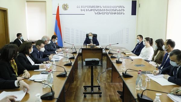 Премьер-министр Никол Пашинян посетил министерство территориального управления и инфраструктур (26 марта 2021). Еревaн - Sputnik Արմենիա